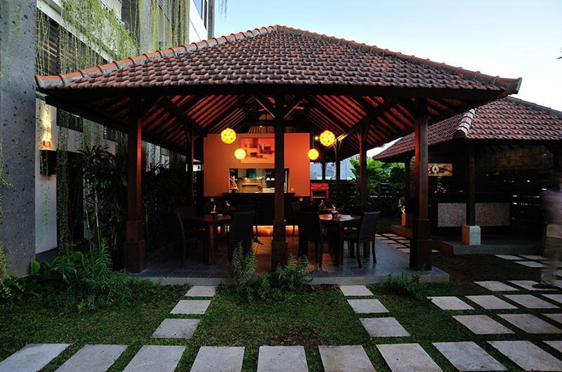 Ganga Hotel & Apartment Dempassar Exterior foto