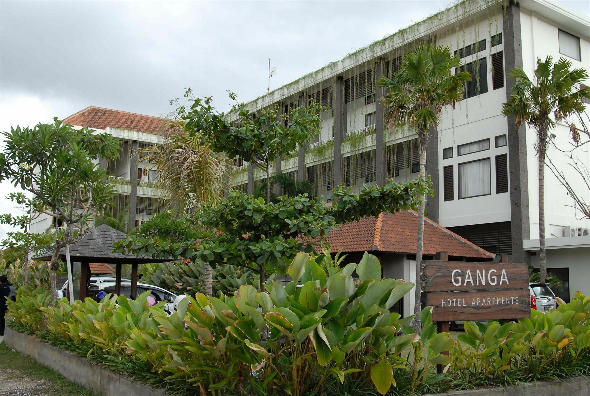 Ganga Hotel & Apartment Dempassar Exterior foto