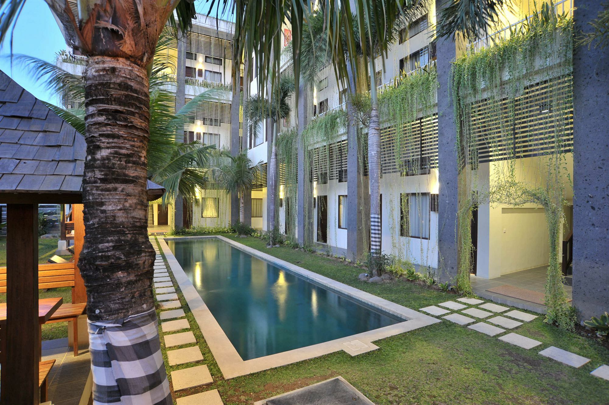 Ganga Hotel & Apartment Dempassar Exterior foto